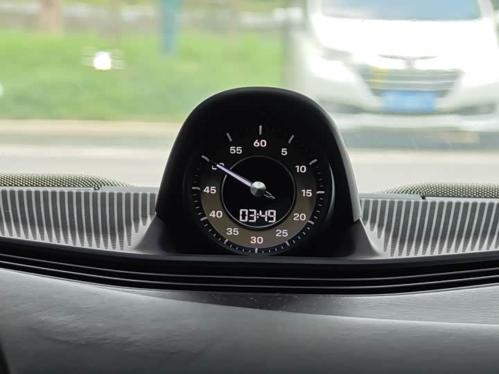 Фото 16 - Porsche Taycan