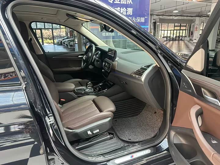 Фото 21 - BMW X3