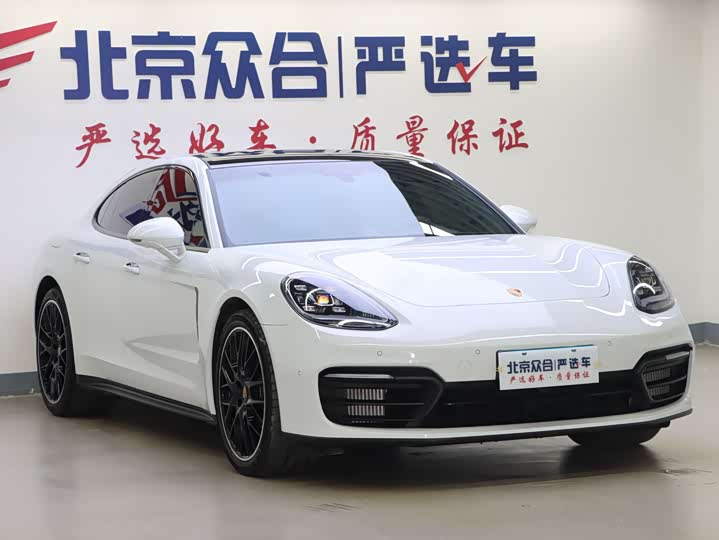 Фото 2 - Porsche Panamera