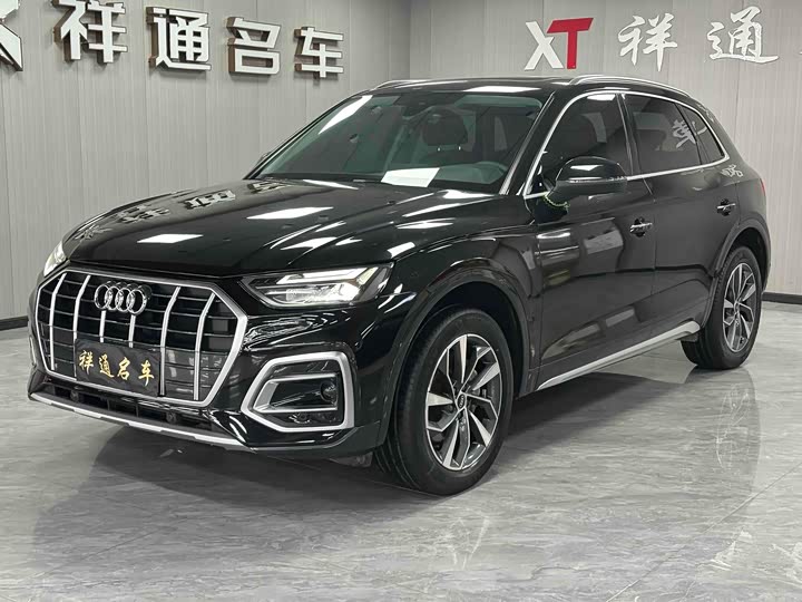 Фото 1 - Audi Q5L