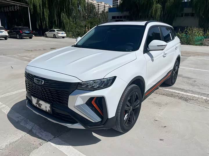 Фото 1 - Geely Atlas