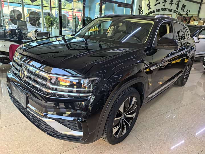 Фото 1 - Volkswagen Teramont X