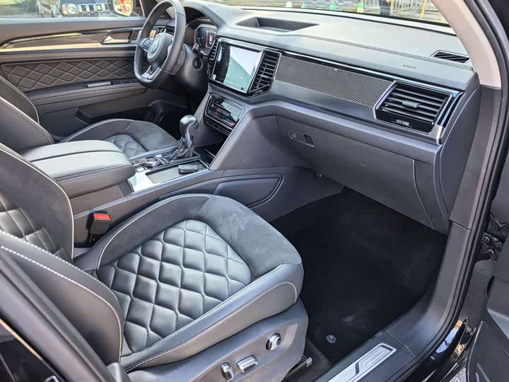 Фото 15 - Volkswagen Teramont X