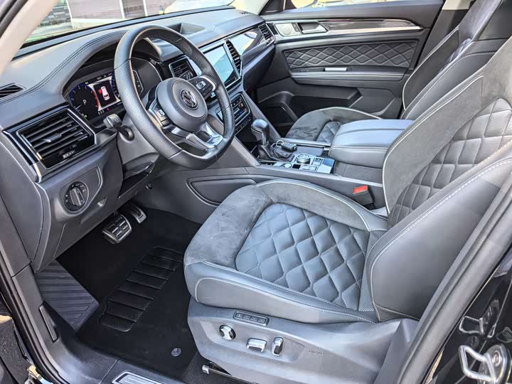 Фото 16 - Volkswagen Teramont X