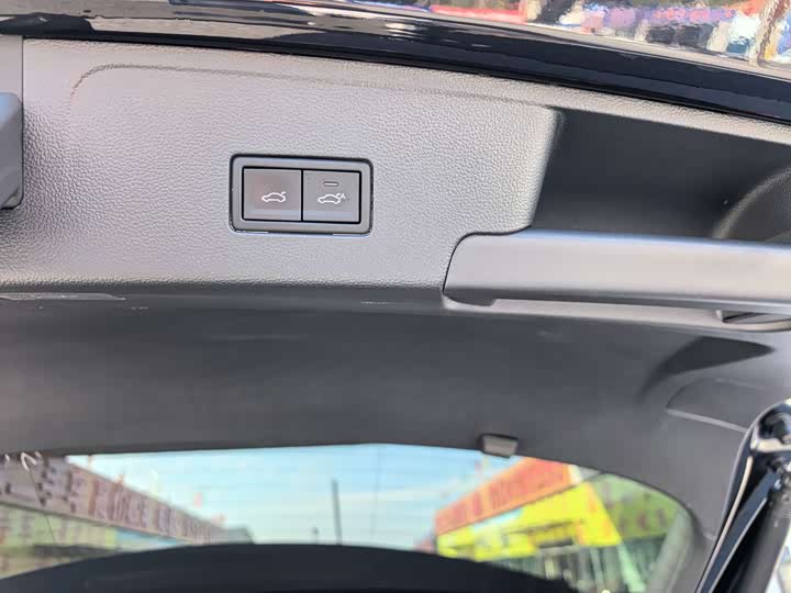 Фото 17 - Volkswagen Teramont X