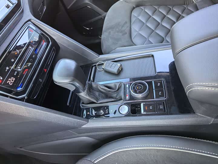 Фото 7 - Volkswagen Teramont X