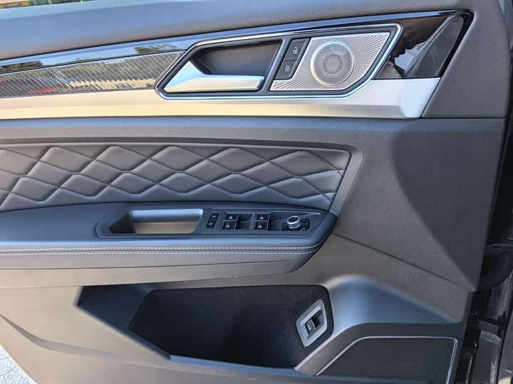 Фото 8 - Volkswagen Teramont X