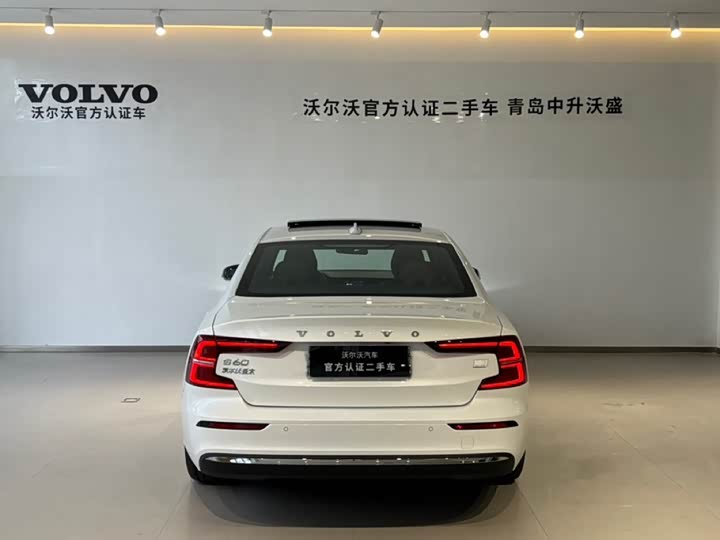Фото 5 - Volvo S60