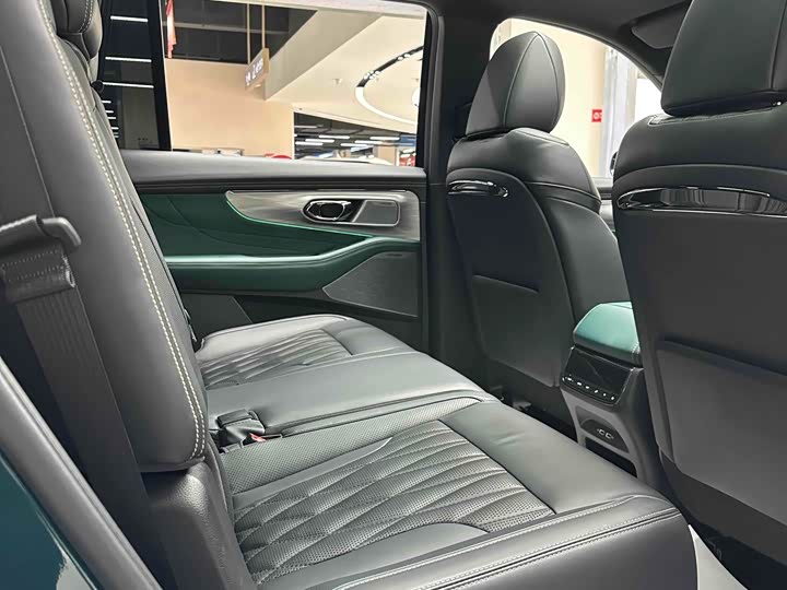 Фото 30 - GAC Trumpchi GS8