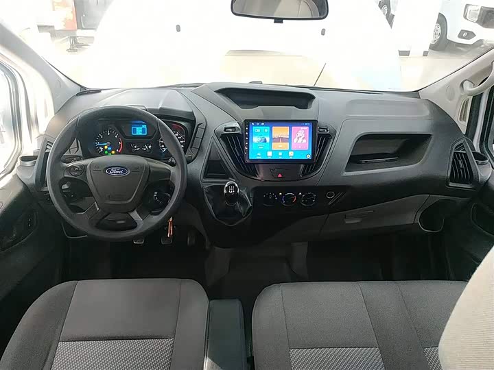 Фото 10 - Ford Transit