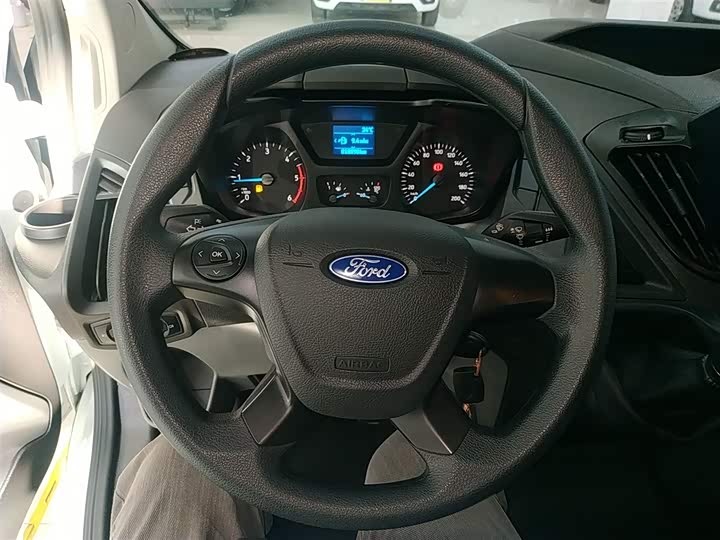 Фото 11 - Ford Transit