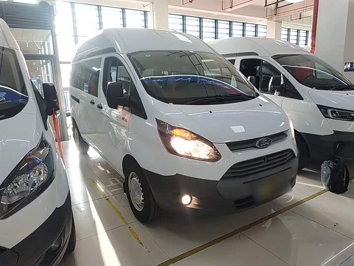 Фото 4 - Ford Transit