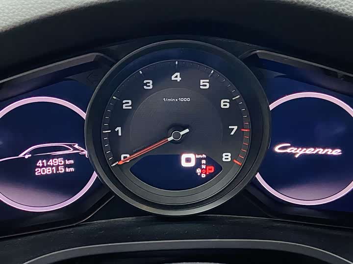 Фото 10 - Porsche Cayenne