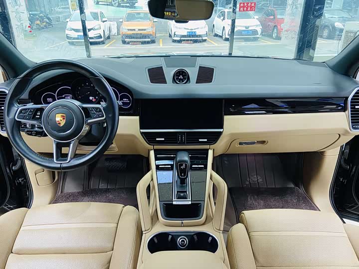 Фото 9 - Porsche Cayenne