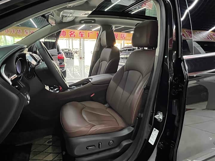 Фото 12 - Buick Envision Plus