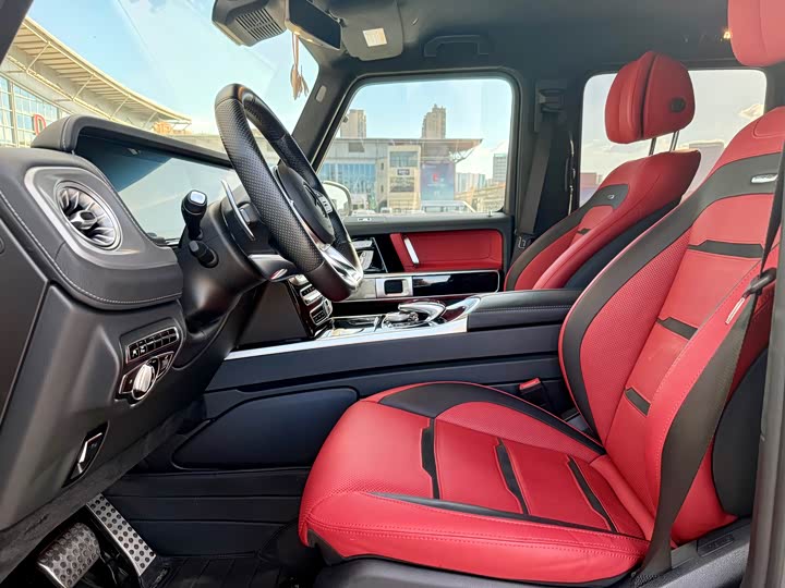 Фото 14 - Mercedes-Benz G-Class AMG