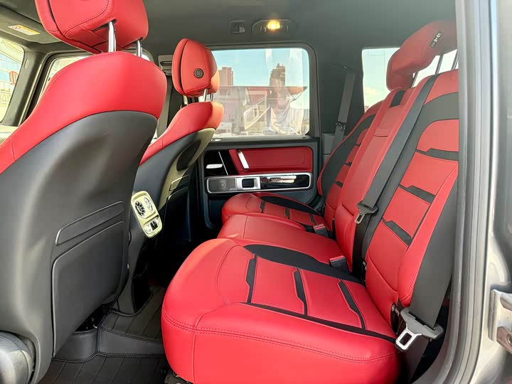 Фото 16 - Mercedes-Benz G-Class AMG