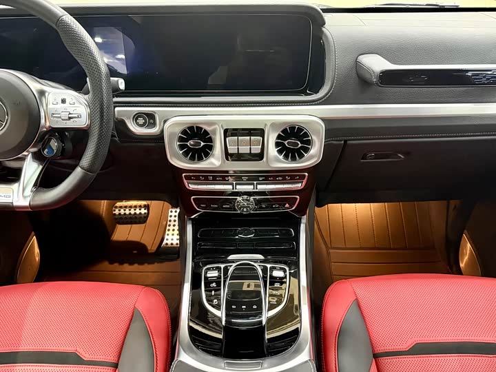 Фото 9 - Mercedes-Benz G-Class AMG