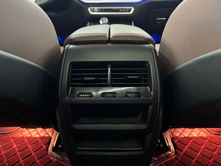 Фото 12 - BMW X5