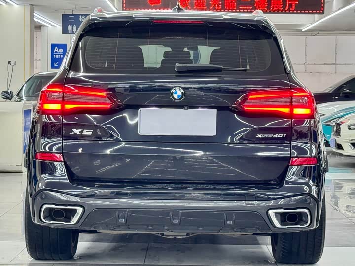 Фото 14 - BMW X5