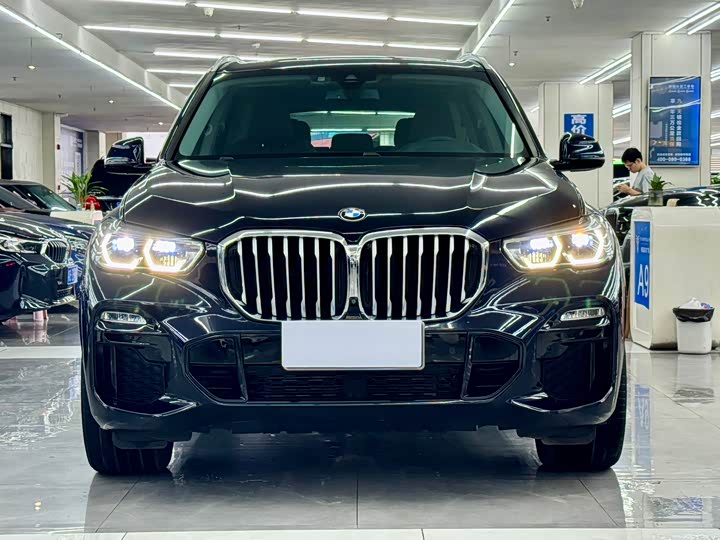 Фото 2 - BMW X5