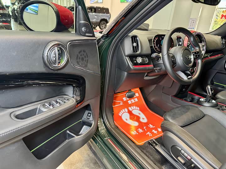 Фото 9 - Mini Countryman JCW