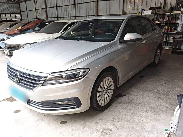 Фото 1 - Volkswagen Lavida