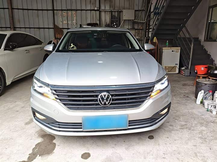 Фото 3 - Volkswagen Lavida