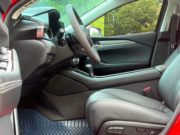 Фото 17 - Mazda Atenza