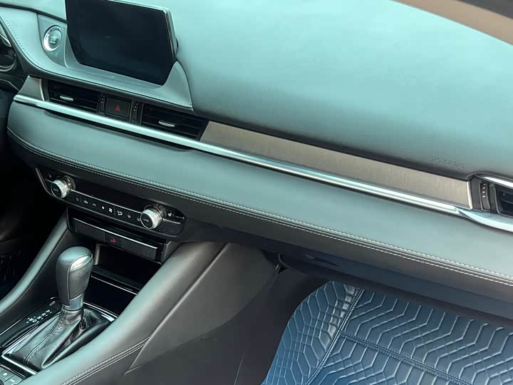 Фото 18 - Mazda Atenza