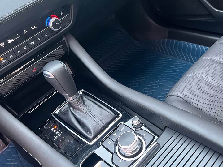 Фото 20 - Mazda Atenza