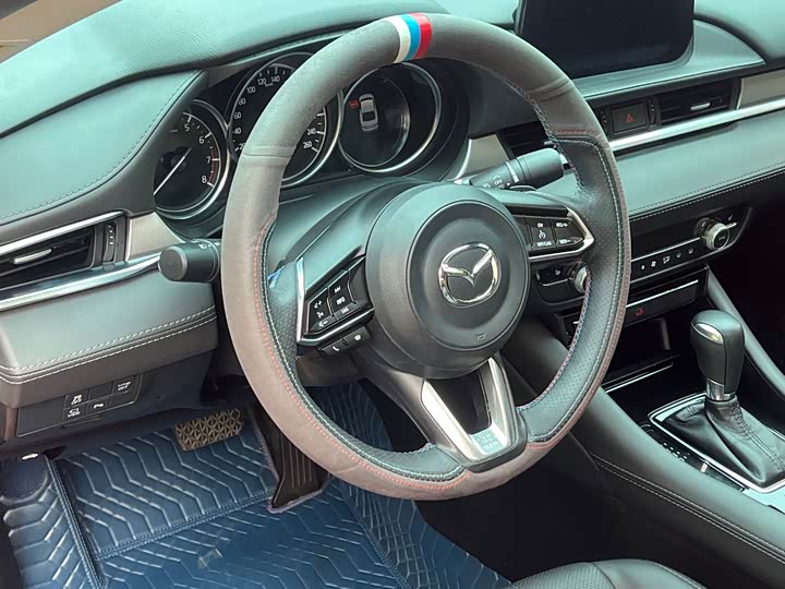 Фото 24 - Mazda Atenza