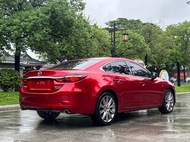 Фото 8 - Mazda Atenza