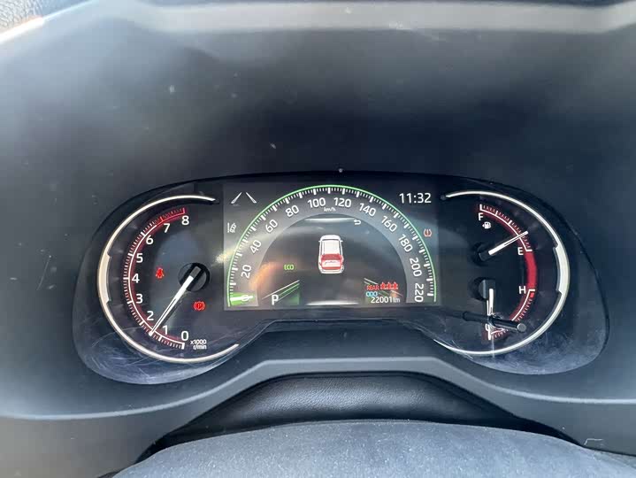 Фото 9 - Toyota RAV4