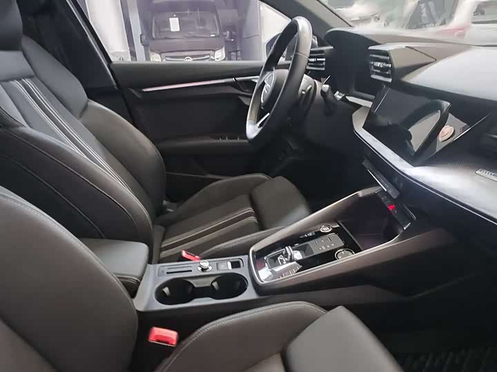 Фото 14 - Audi A3