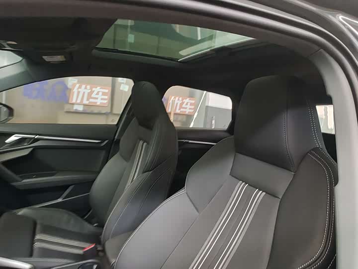 Фото 17 - Audi A3