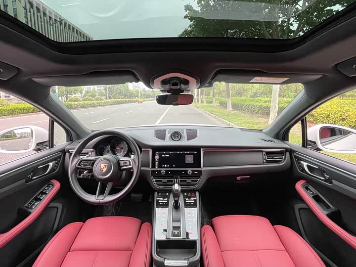 Фото 10 - Porsche Macan