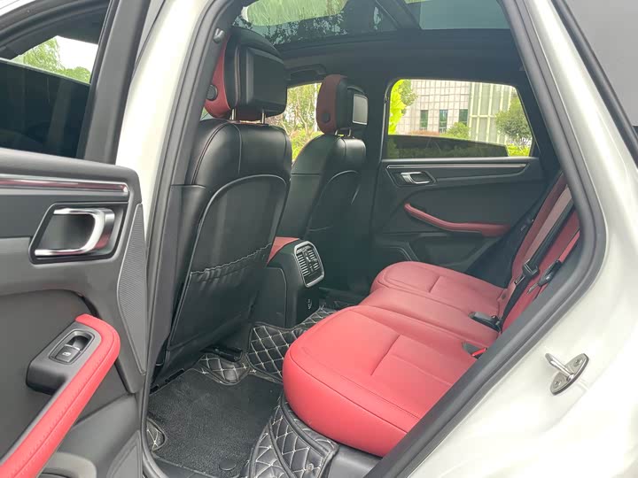 Фото 9 - Porsche Macan