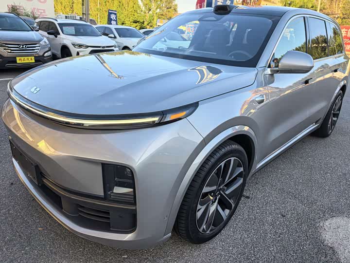 Фото 1 - LiXiang L9