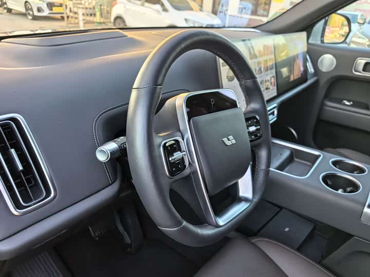 Фото 14 - LiXiang L9