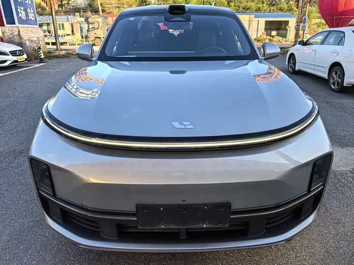 Фото 2 - LiXiang L9