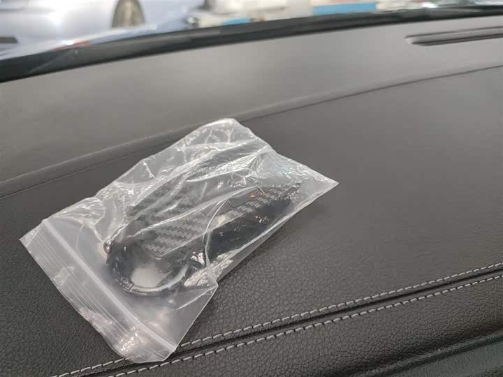 Фото 9 - Mercedes-Benz EQA