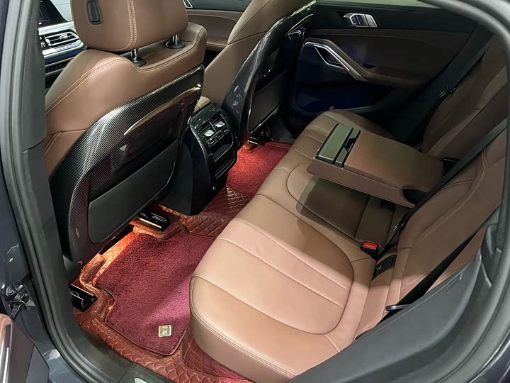 Фото 14 - BMW X6