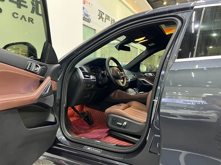 Фото 16 - BMW X6