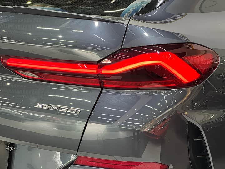 Фото 25 - BMW X6