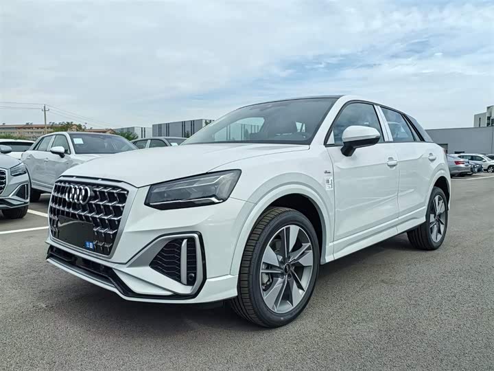 Фото 1 - Audi Q2L