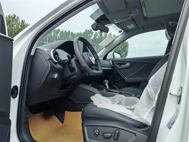 Фото 9 - Audi Q2L