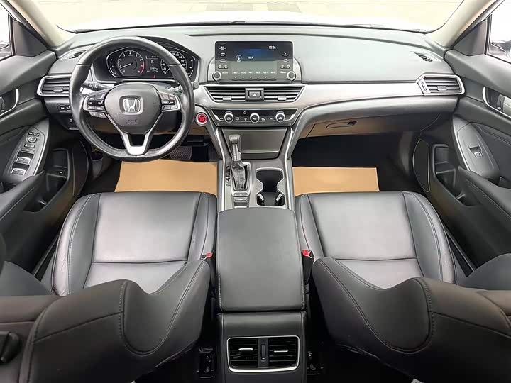 Фото 13 - Honda Accord