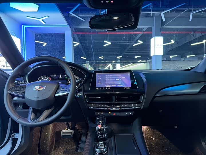 Фото 14 - Cadillac CT5