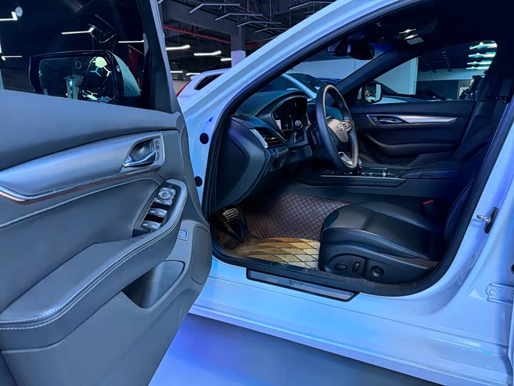 Фото 4 - Cadillac CT5